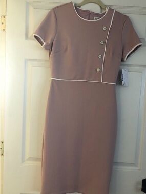 Enfocus Studio Dusty Pink Midi Sheath Dress with White Piping